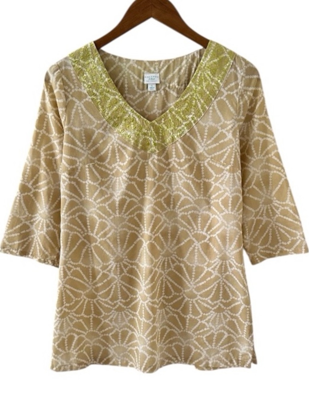 NEW Calypso St. Barth Light Tan and White Print V-Neck 3/4 Sleeve Tunic Top - Picture 2 of 8
